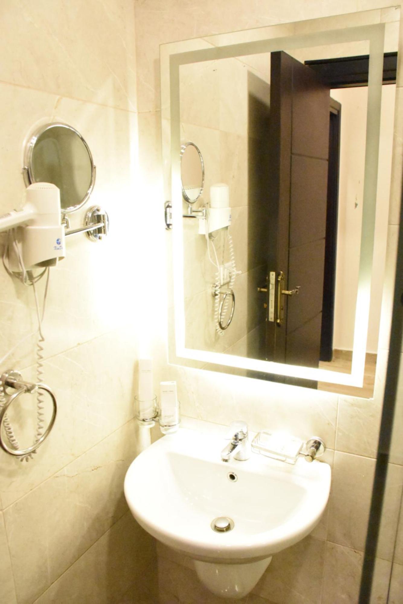 Jewel Zamalek Hotel Cairo Exterior photo